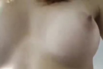 Горячая подружка занимается любовью