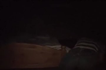Пришел к сонной, поиздевался и трахнул