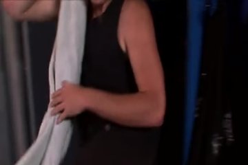 Красотки моют свои очень хорошие тела