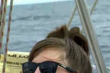 Шлюшка была привычна к качке
