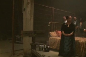 Мафиози с бабами развлекаются по-своему