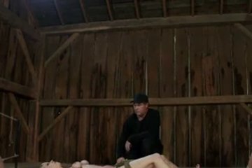 Эти маленькие сиськи нужно замучать