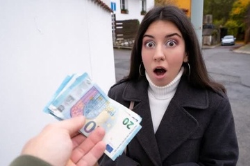 Такие большие деньги за секс? Я согласна
