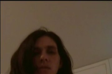 Трахнул эту девицу так, что она оболдела