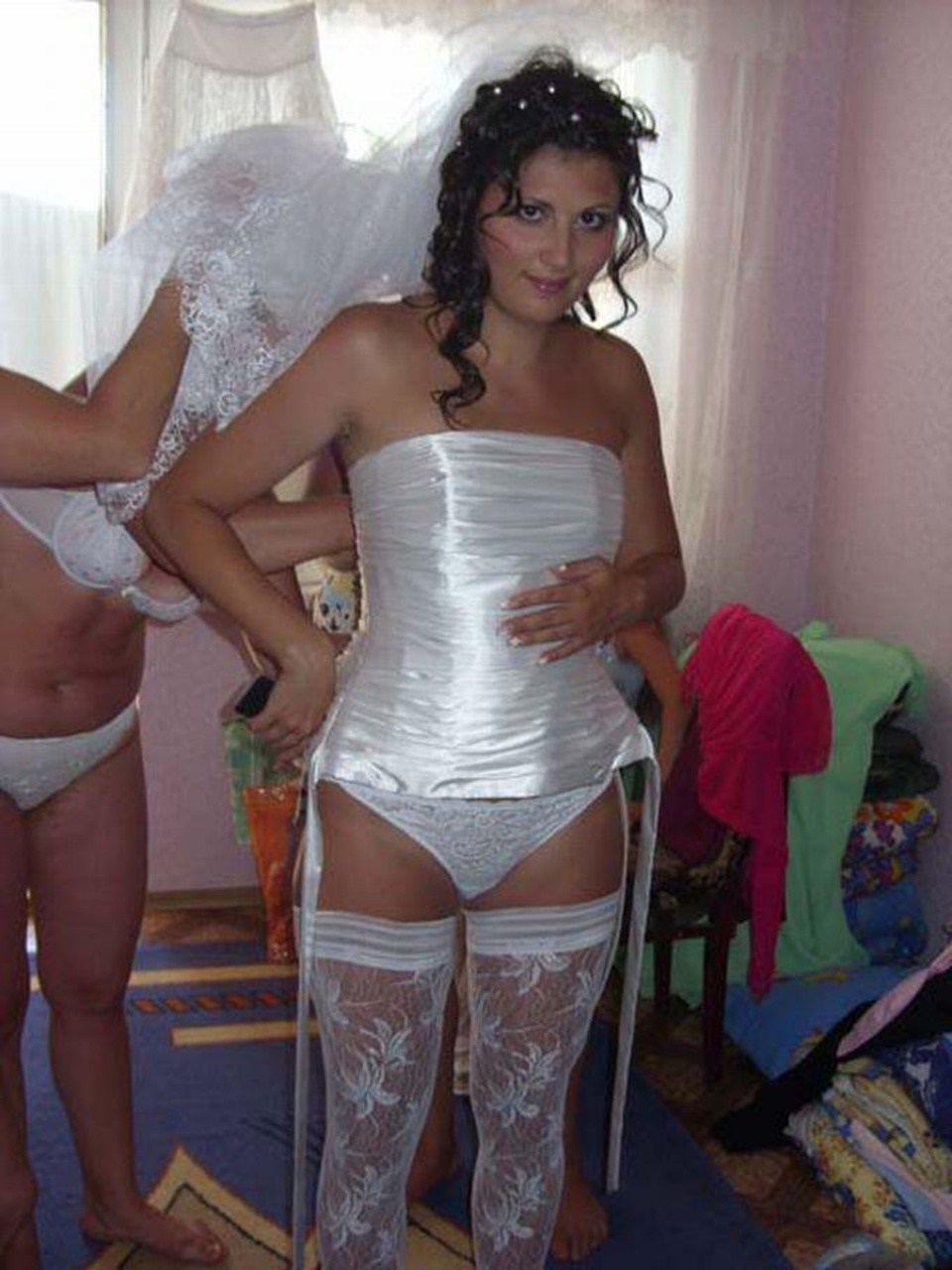 невесты в трусах голые фото 98